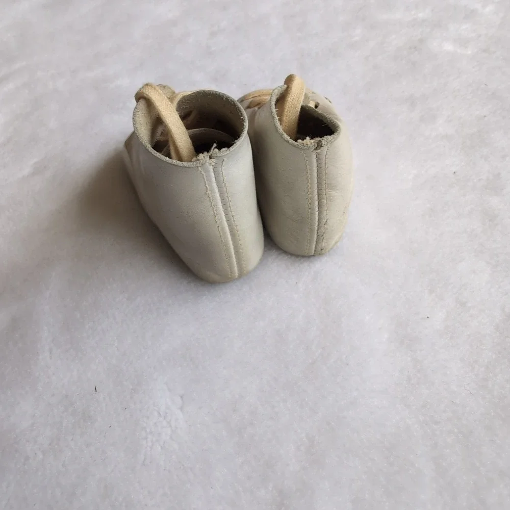 Antique White Leather Baby Shoes 4